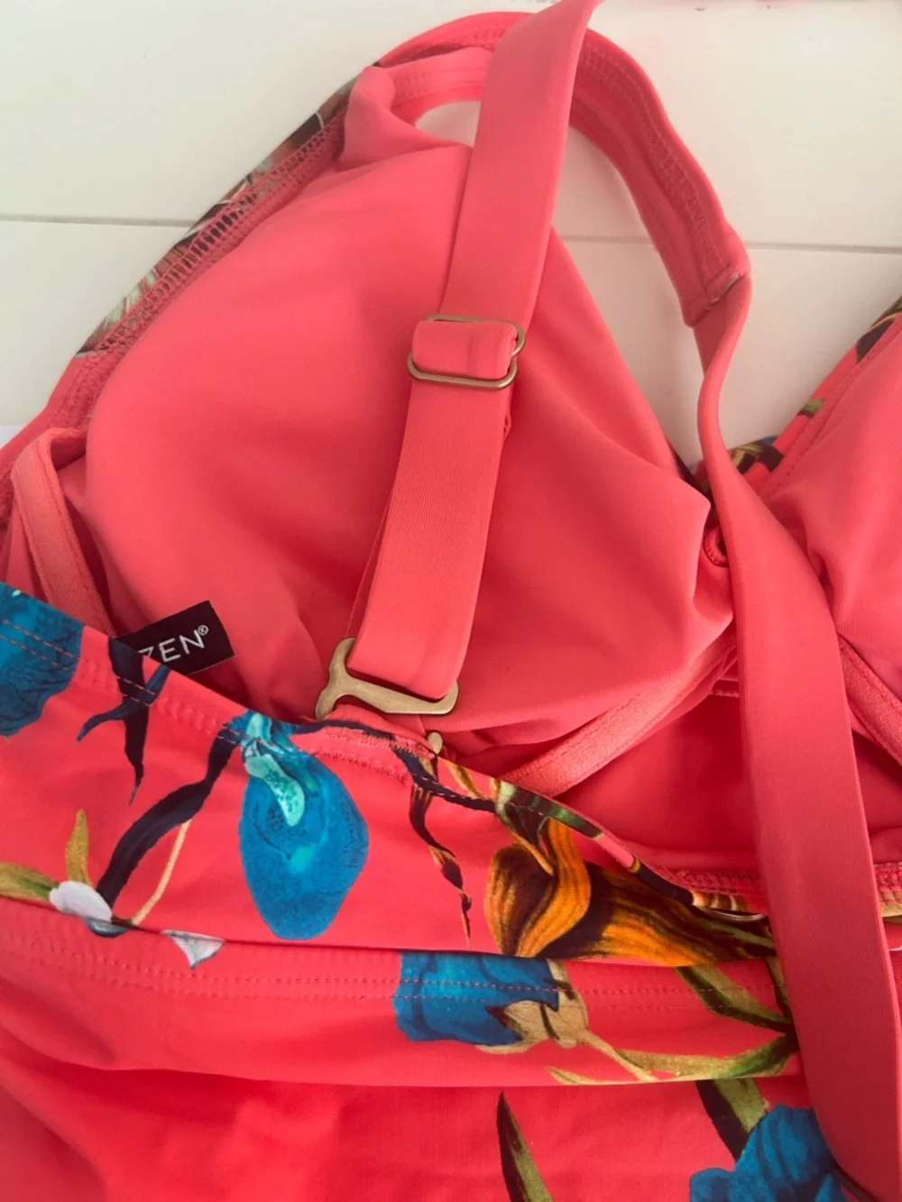 NWT Jantzen Adjustable Strap V-Neck Tankini w/ Comfort Brief Coral Botanical 6